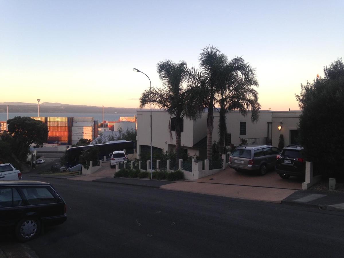 Maison Blue - Chic Garden Apartment Napier Εξωτερικό φωτογραφία